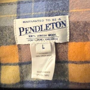 Vintage pastel flannel size Large 100% wool